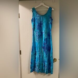 Split bottom, tropical sundress